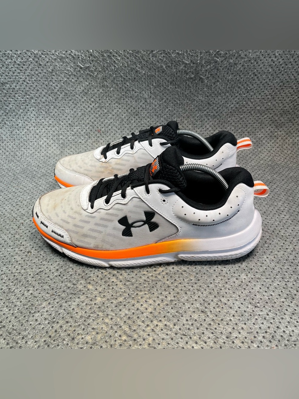 Under Armour Charged Assert 10 Running Shoes Size 10.5 Men’s